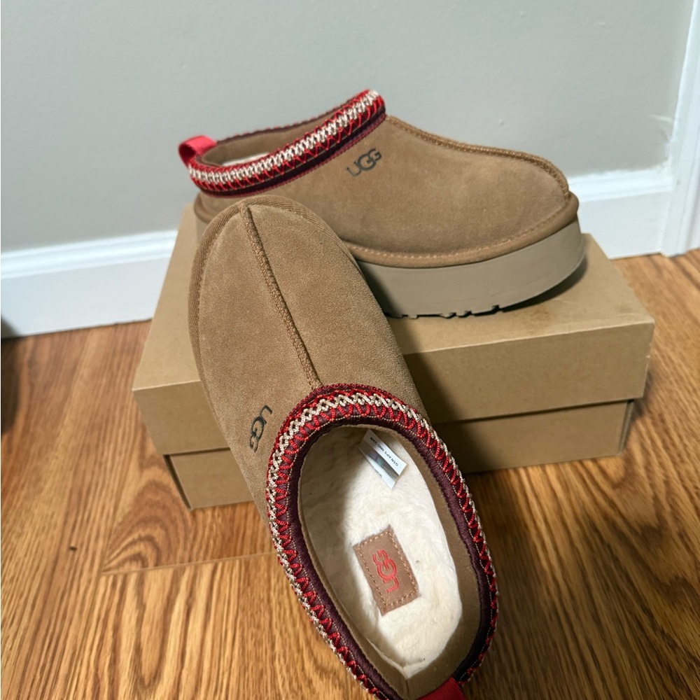 UGG Platform Tazz ll